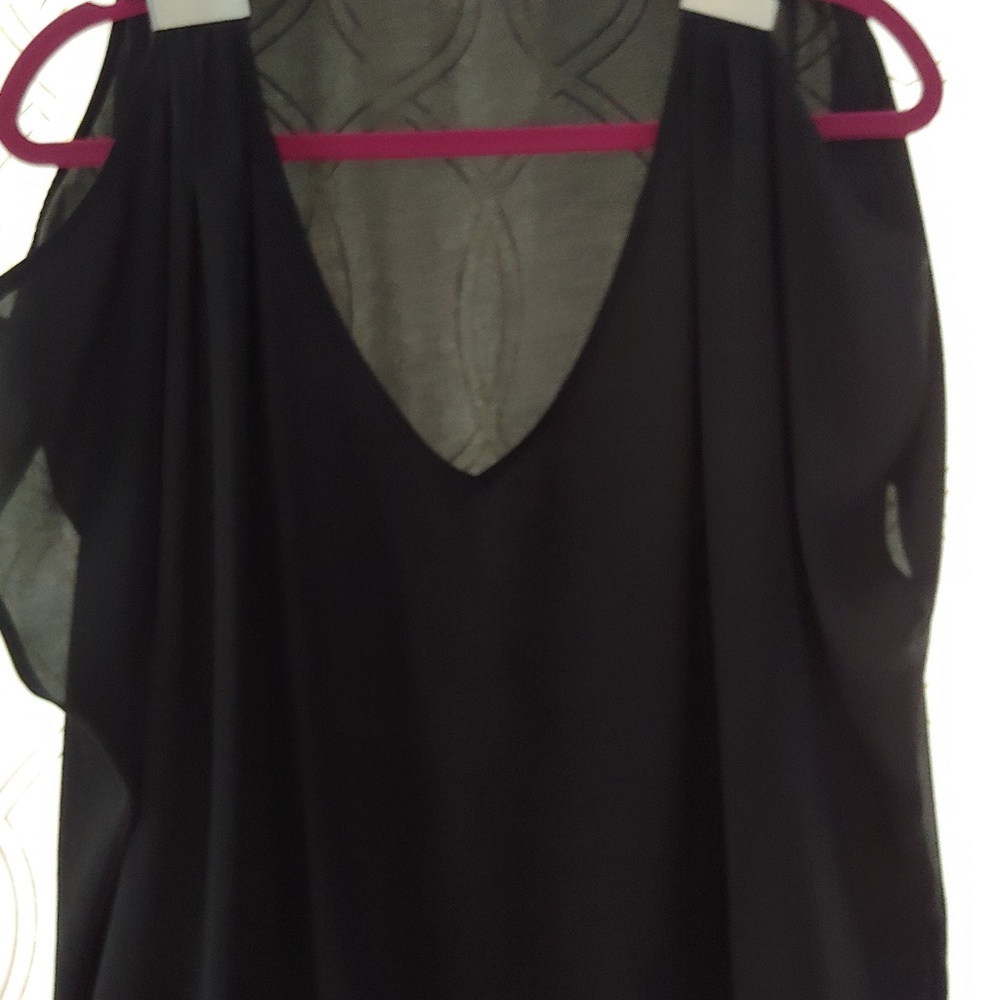 Cut out shoulder top